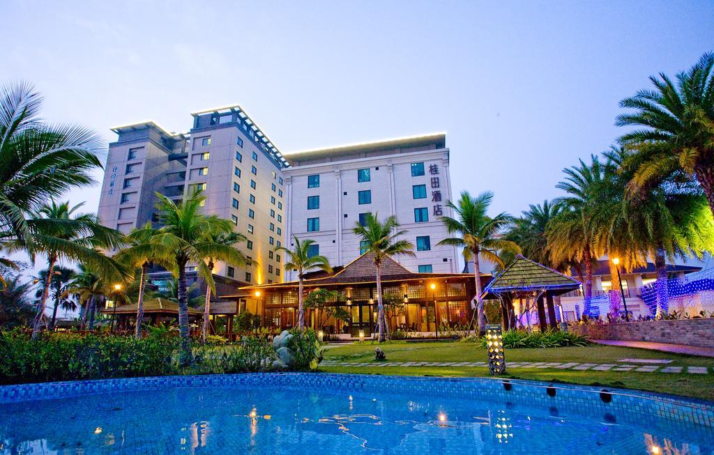 Queena Plaza Hotel Тайнань Екстер'єр фото