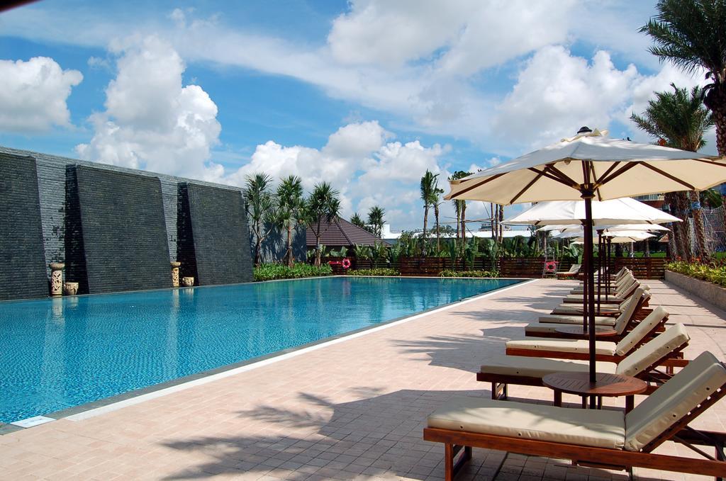 Queena Plaza Hotel Тайнань Зручності фото